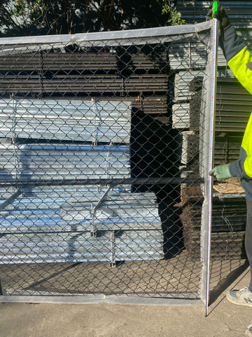 BLK Chain Mesh Gate