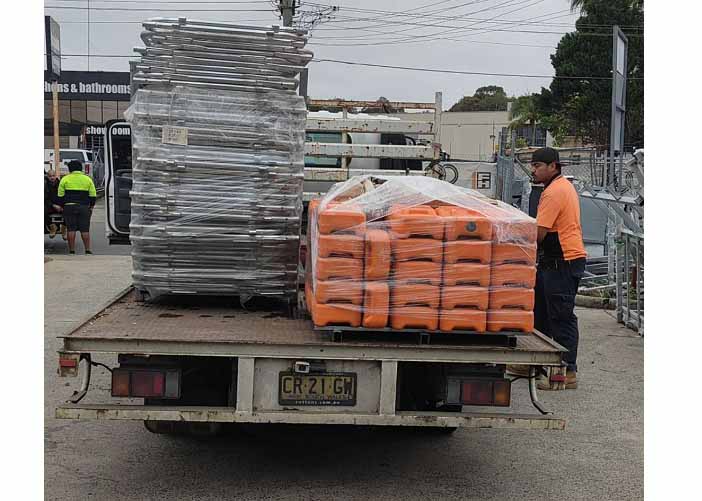 Crowd Control Barrier For Delivery