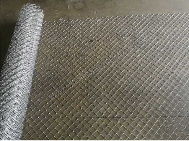 Galvanized Chain Link Fence 1.8m*10m*50mm*3.15mm