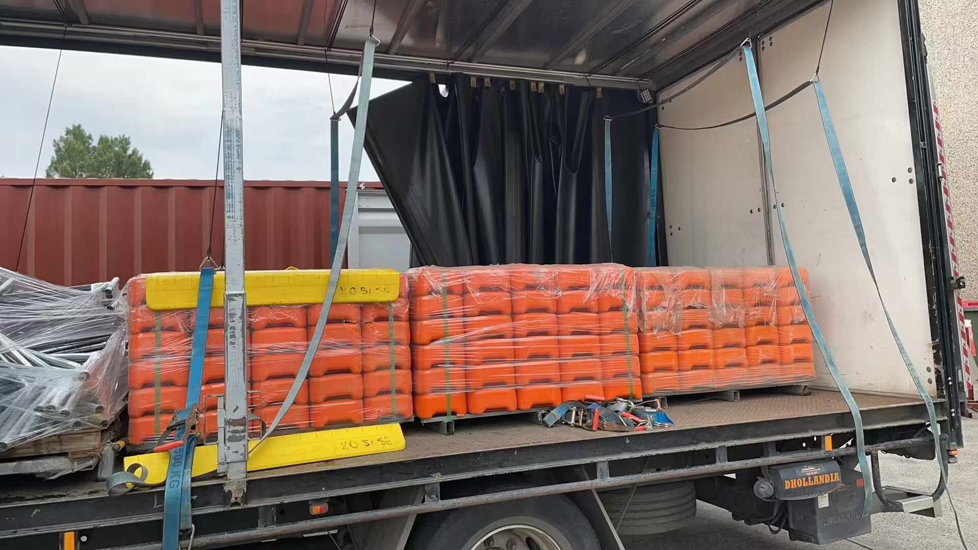 Temporary fence (6)