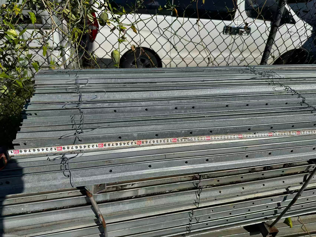 1.5m GAL Star Picket (11 holes)